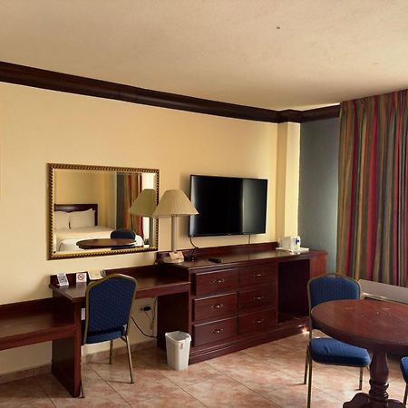 Florencia Plaza Hotel テグシガルパ エクステリア 写真