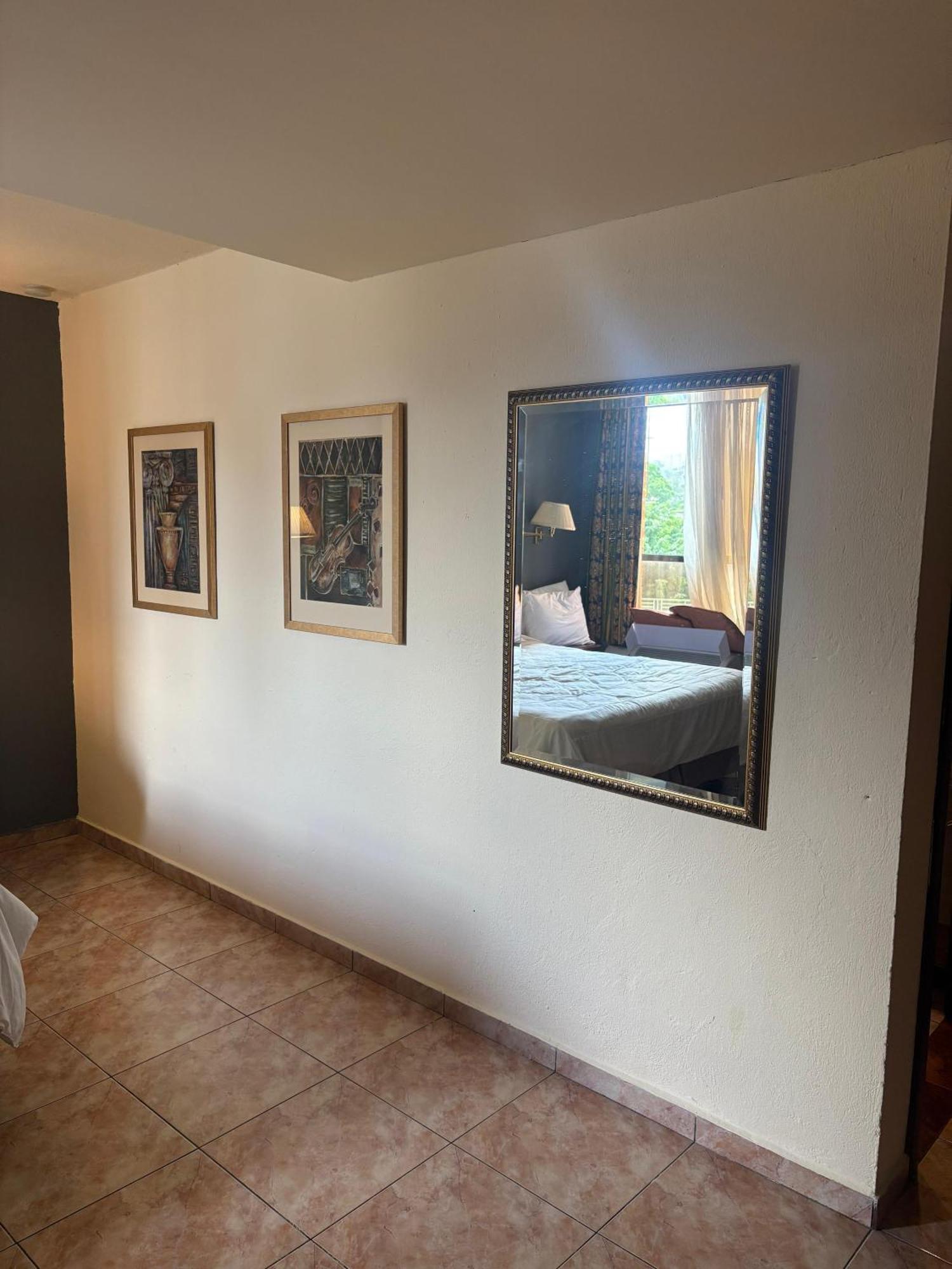 Florencia Plaza Hotel テグシガルパ エクステリア 写真